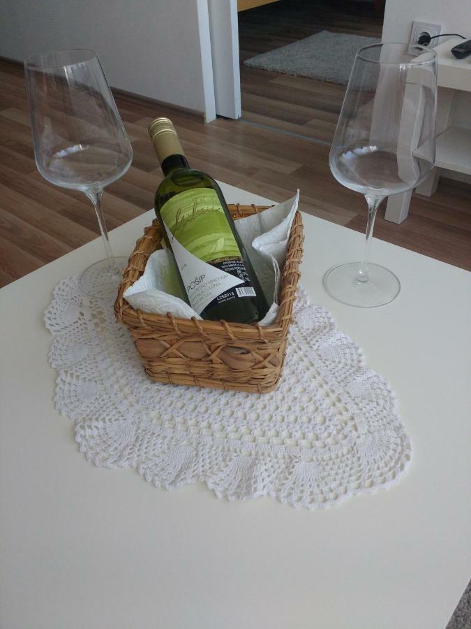 זאגרב Meridian Apartment , 300M To Bus Terminal, Fast Wifi & Airport Transf מראה חיצוני תמונה