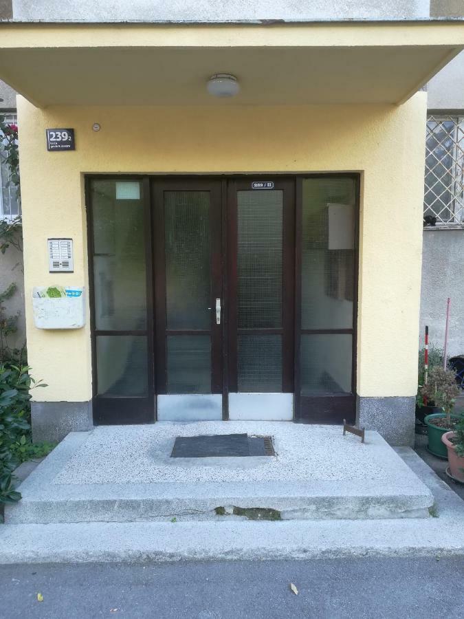 זאגרב Meridian Apartment , 300M To Bus Terminal, Fast Wifi & Airport Transf מראה חיצוני תמונה
